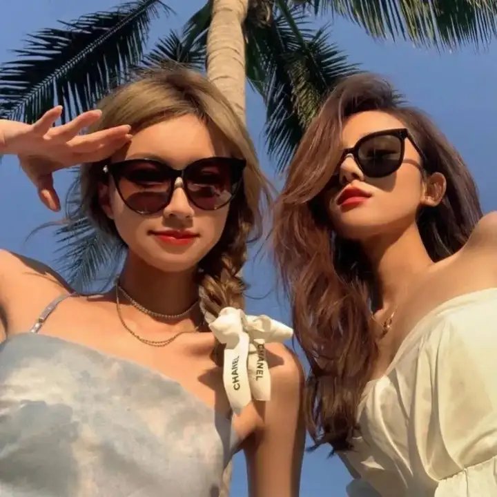 车场海报